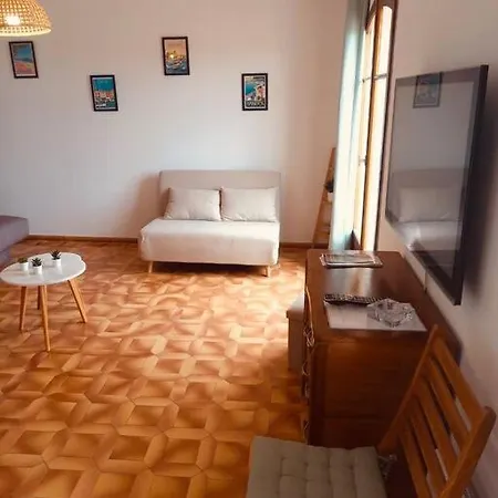 Terrasse Cyr Sur Les Lecques سا سيرْ سور مير