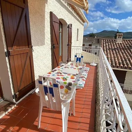 Terrasse Cyr Sur Les Lecques Сен-Сир-сюр-Мер